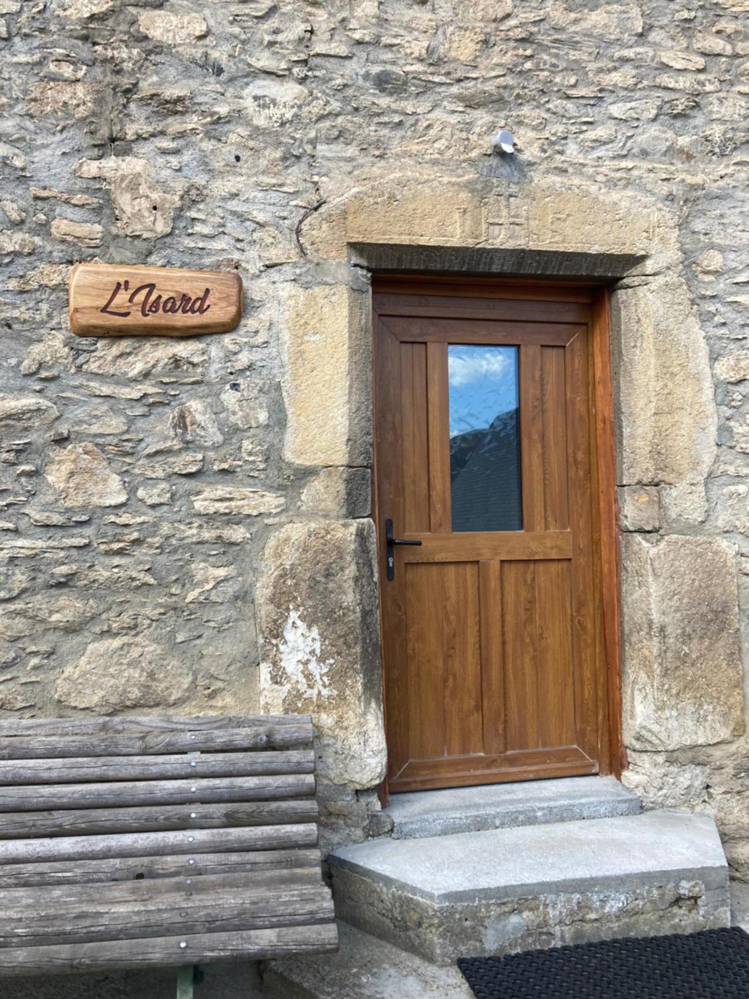 Gite De Montagne Poubeau Esterno foto